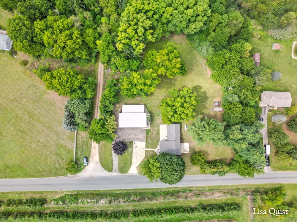 16271 Albrecht Avenue NE Cedar Springs, MI 49319