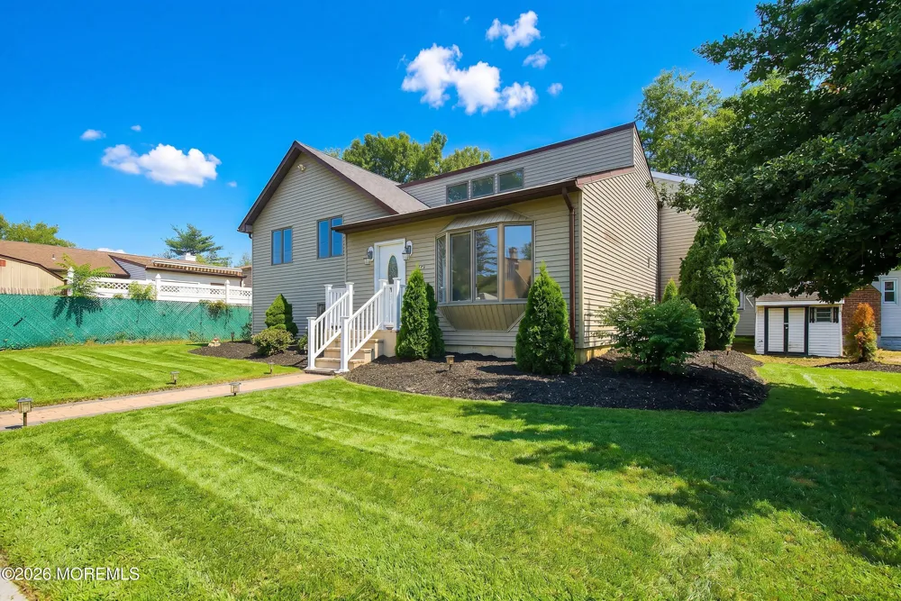 897 Brookside Avenue Keyport, NJ 07735