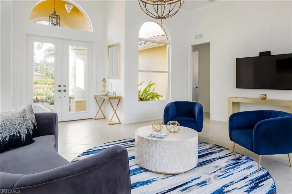 982 Tivoli Court Naples, FL 34104