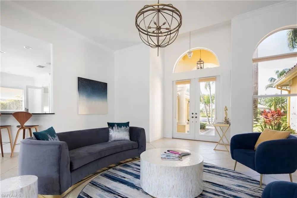 982 Tivoli Court Naples, FL 34104
