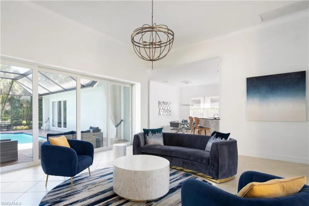 982 Tivoli Court Naples, FL 34104