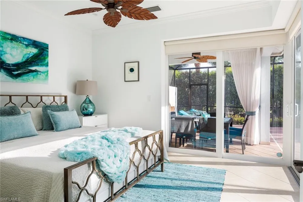 982 Tivoli Court Naples, FL 34104