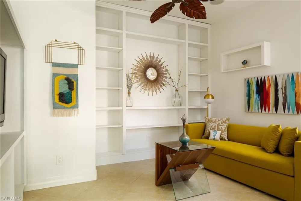 982 Tivoli Court Naples, FL 34104