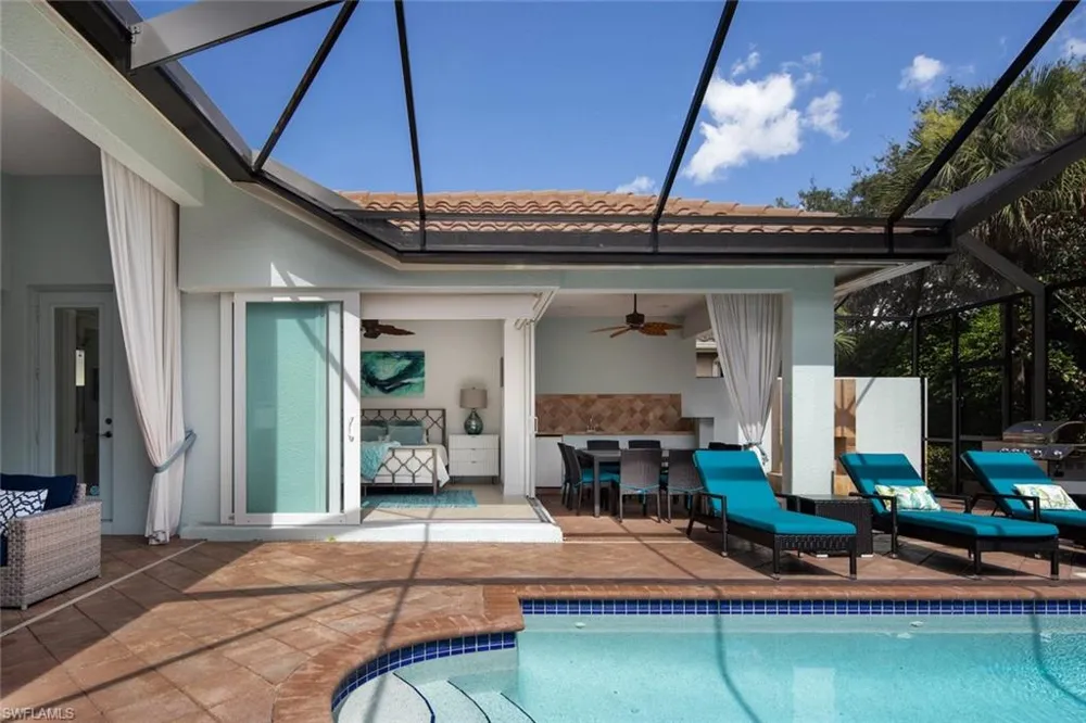 982 Tivoli Court Naples, FL 34104