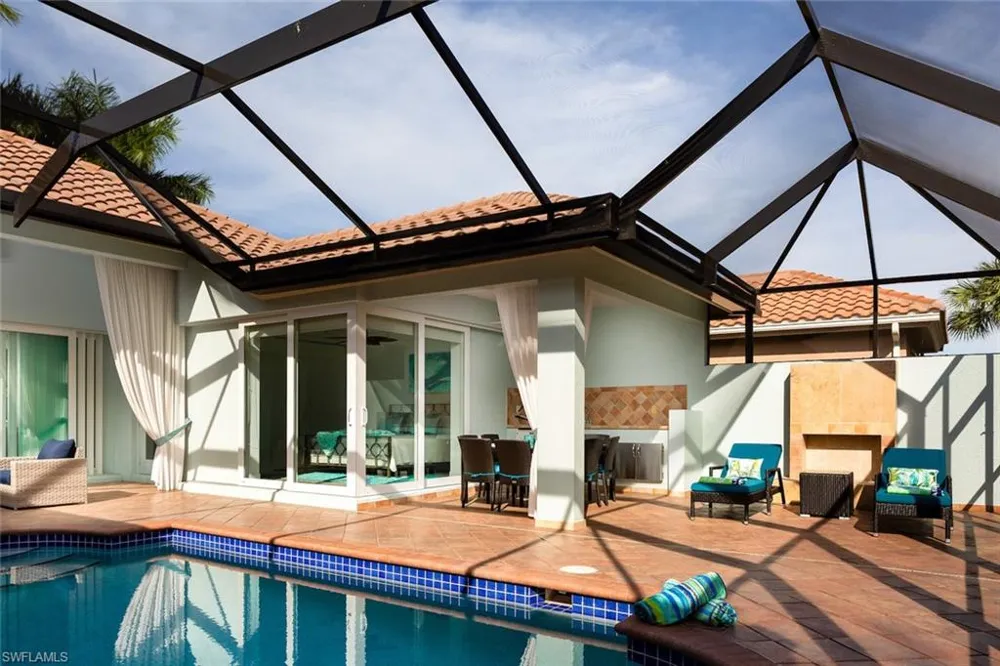 982 Tivoli Court Naples, FL 34104