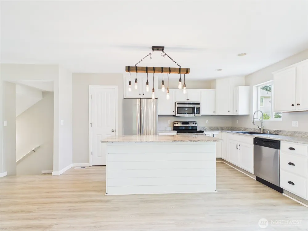 2271 SE Upchurch Way Port Orchard, WA 98366
