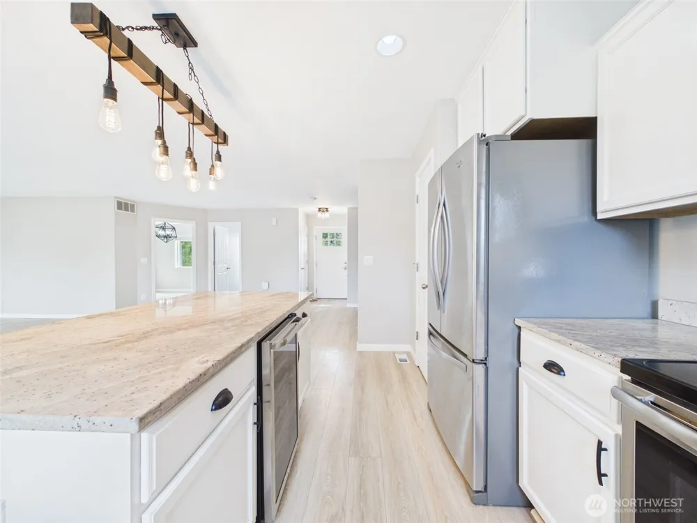2271 SE Upchurch Way Port Orchard, WA 98366