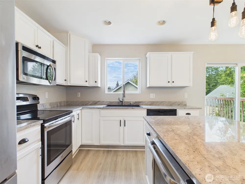 2271 SE Upchurch Way Port Orchard, WA 98366