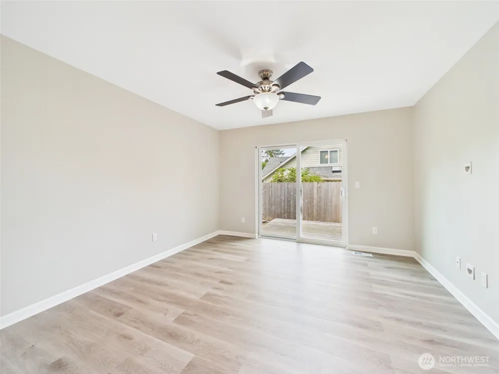 2271 SE Upchurch Way Port Orchard, WA 98366