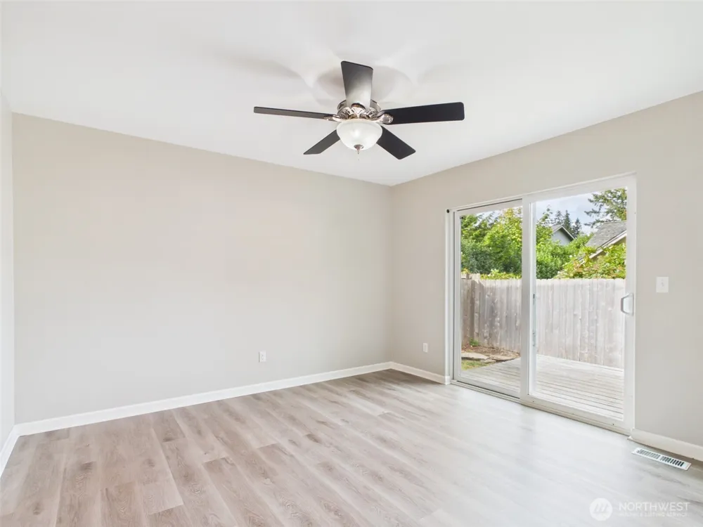 2271 SE Upchurch Way Port Orchard, WA 98366