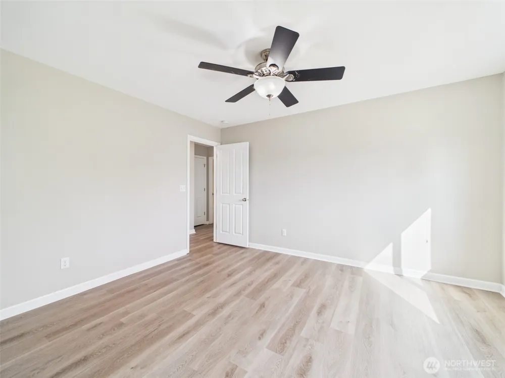 2271 SE Upchurch Way Port Orchard, WA 98366