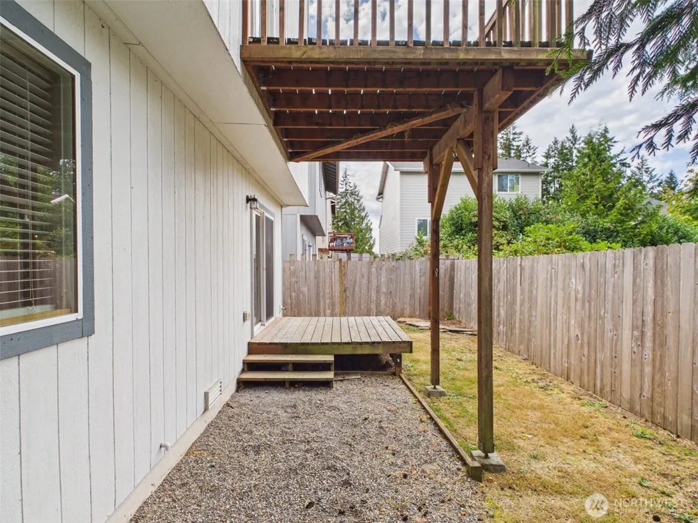 2271 SE Upchurch Way Port Orchard, WA 98366
