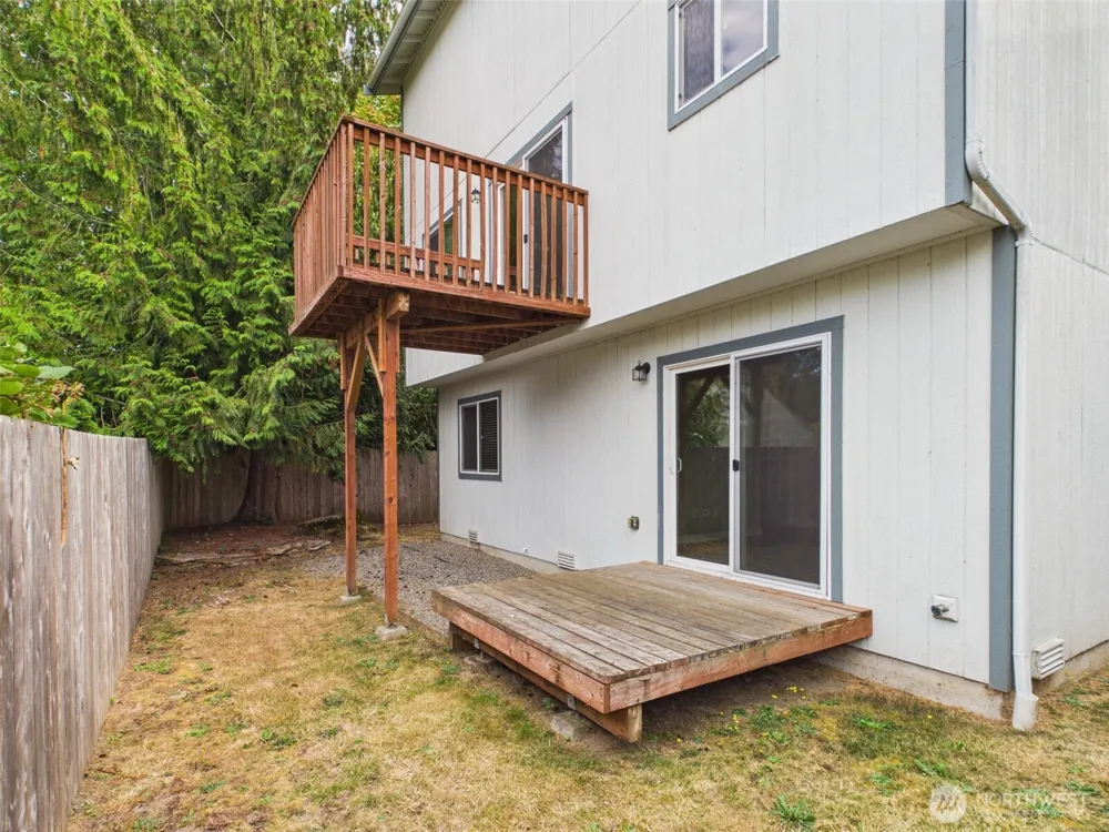 2271 SE Upchurch Way Port Orchard, WA 98366