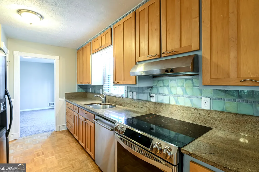 5314 Delaware CT Lilburn, GA 30047