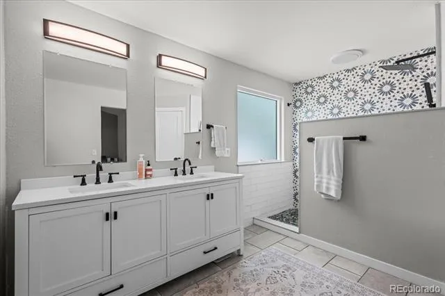 2431 Maplewood Circle Longmont, CO 80503