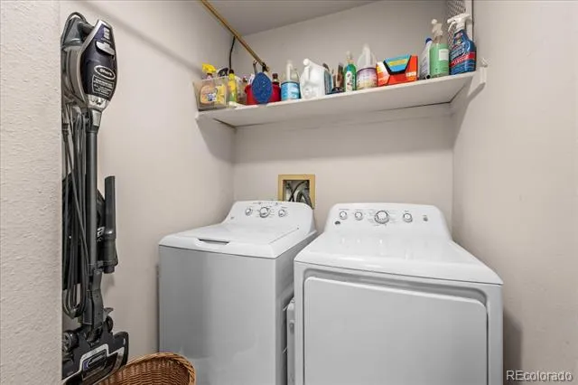 2431 Maplewood Circle Longmont, CO 80503