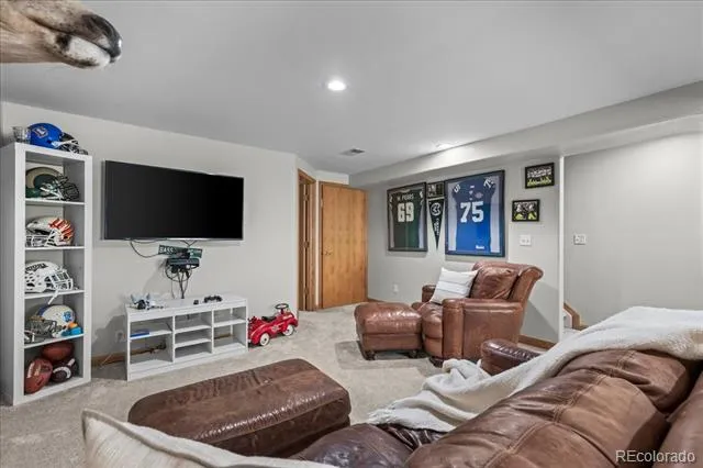 2431 Maplewood Circle Longmont, CO 80503