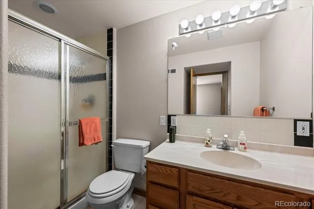 2431 Maplewood Circle Longmont, CO 80503