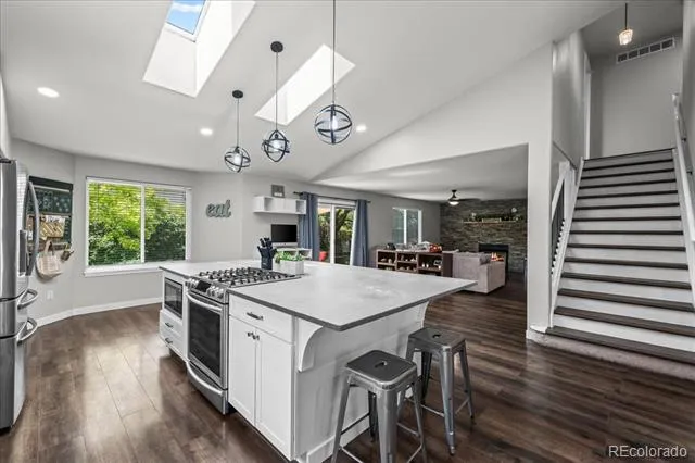 2431 Maplewood Circle Longmont, CO 80503