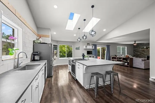 2431 Maplewood Circle Longmont, CO 80503