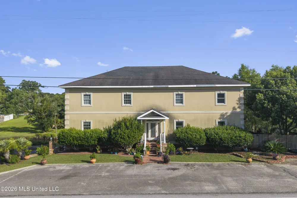 707 Bienville Boulevard Ocean Springs, MS 39564