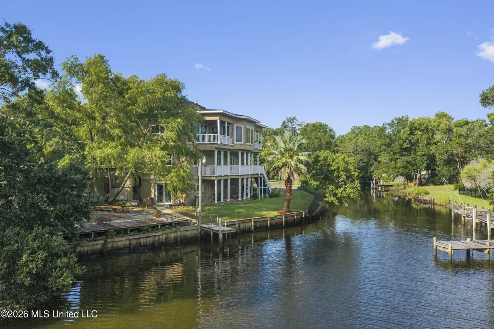 707 Bienville Boulevard Ocean Springs, MS 39564