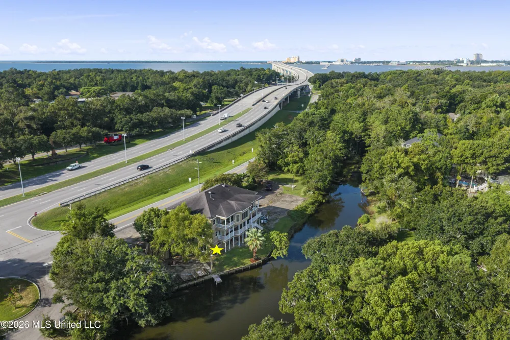707 Bienville Boulevard Ocean Springs, MS 39564