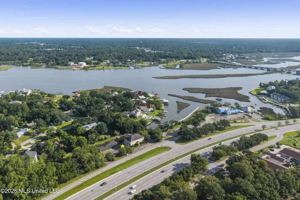 707 Bienville Boulevard Ocean Springs, MS 39564