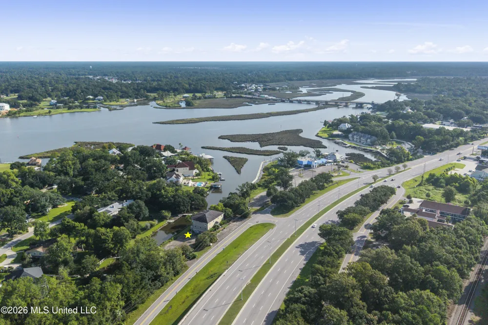 707 Bienville Boulevard Ocean Springs, MS 39564
