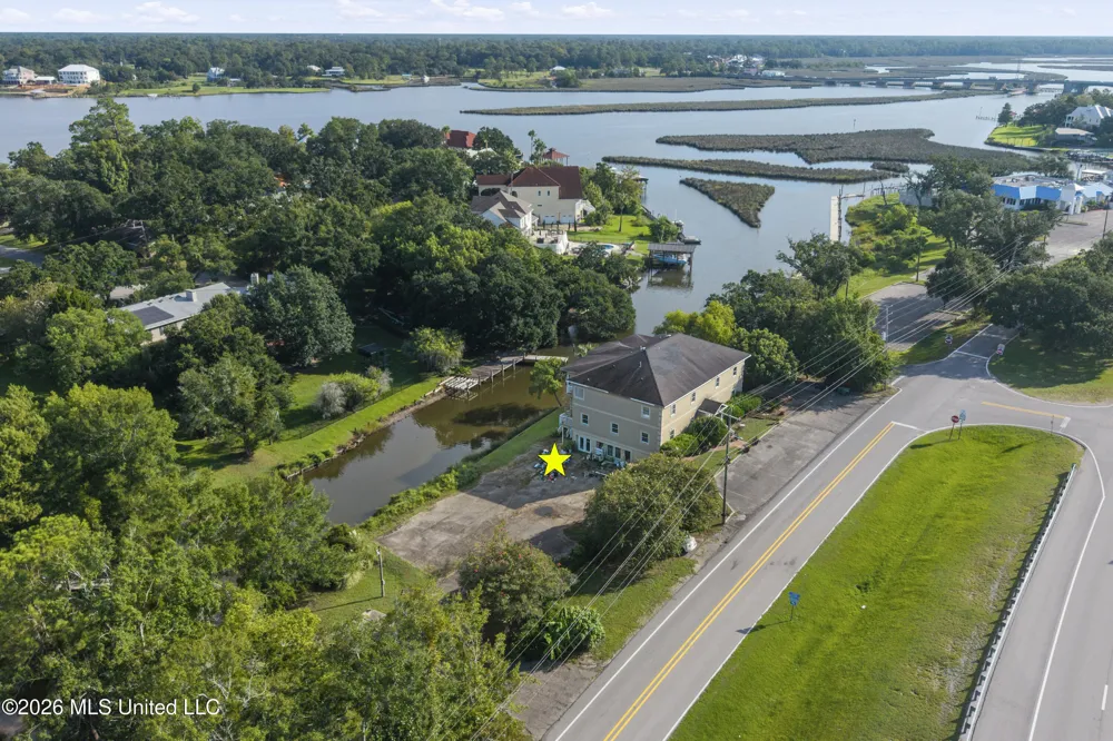 707 Bienville Boulevard Ocean Springs, MS 39564