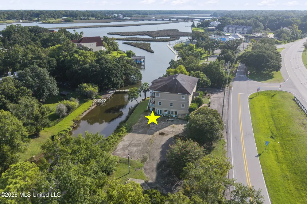 707 Bienville Boulevard Ocean Springs, MS 39564