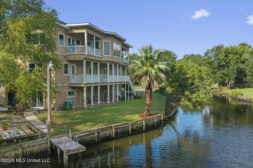 707 Bienville Boulevard Ocean Springs, MS 39564