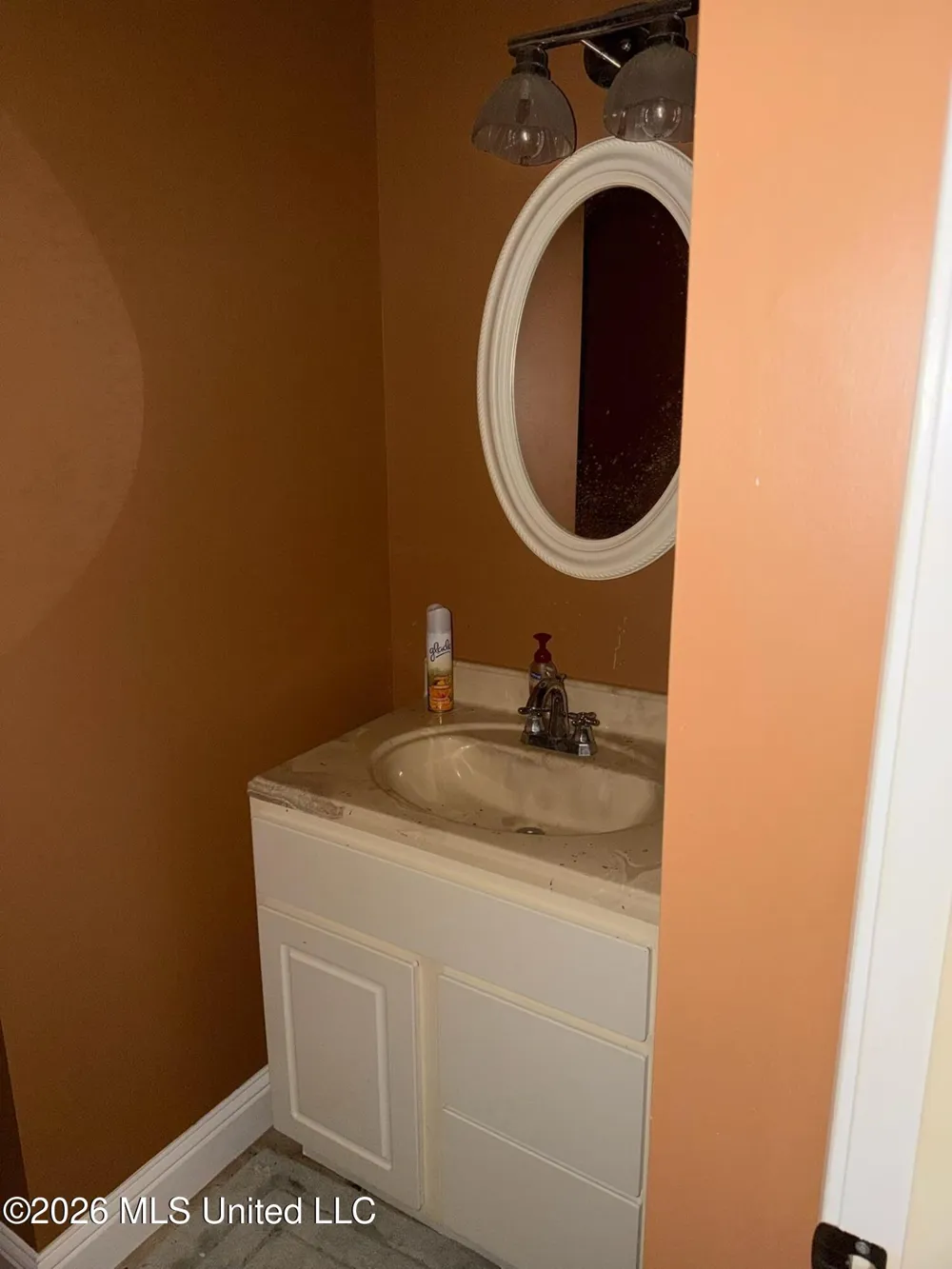 707 Bienville Boulevard Ocean Springs, MS 39564