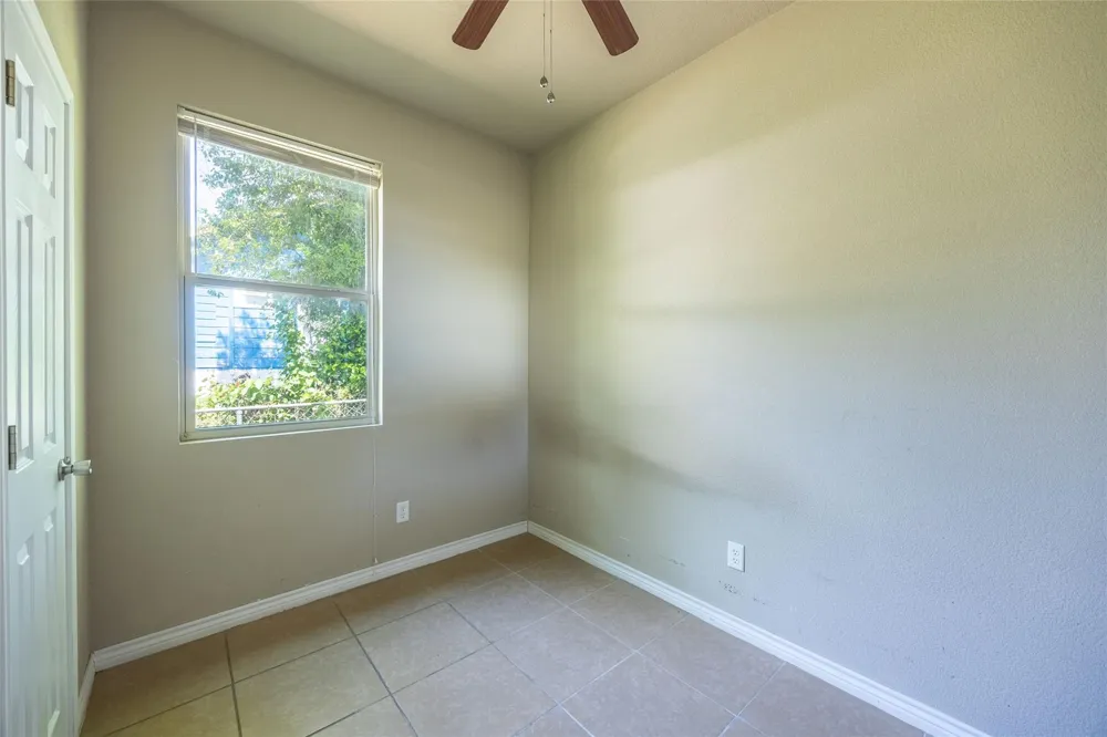 205 E 2nd Street Hearne, TX 77859