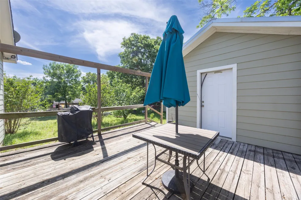 205 E 2nd Street Hearne, TX 77859