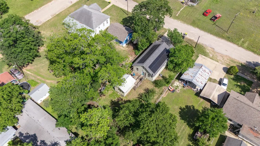 205 E 2nd Street Hearne, TX 77859