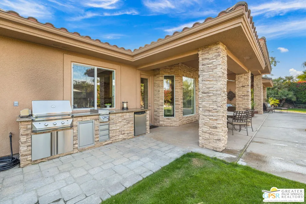2 Varsity Circle Rancho Mirage, CA 92270