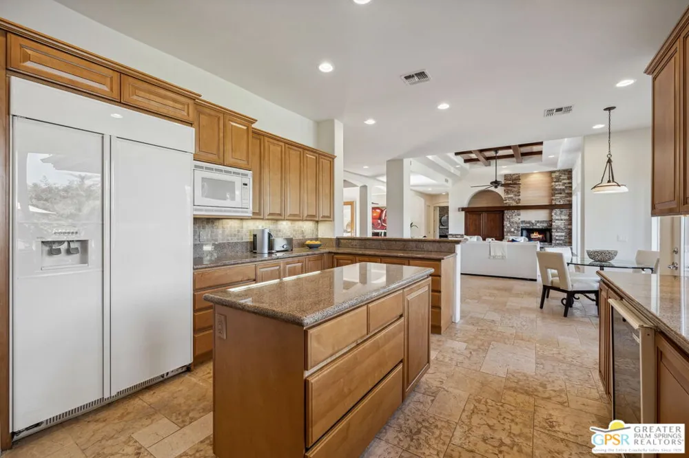 2 Varsity Circle Rancho Mirage, CA 92270
