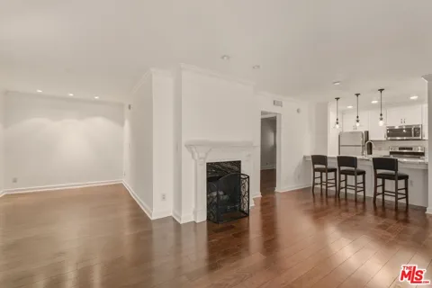 141 S Clark Drive