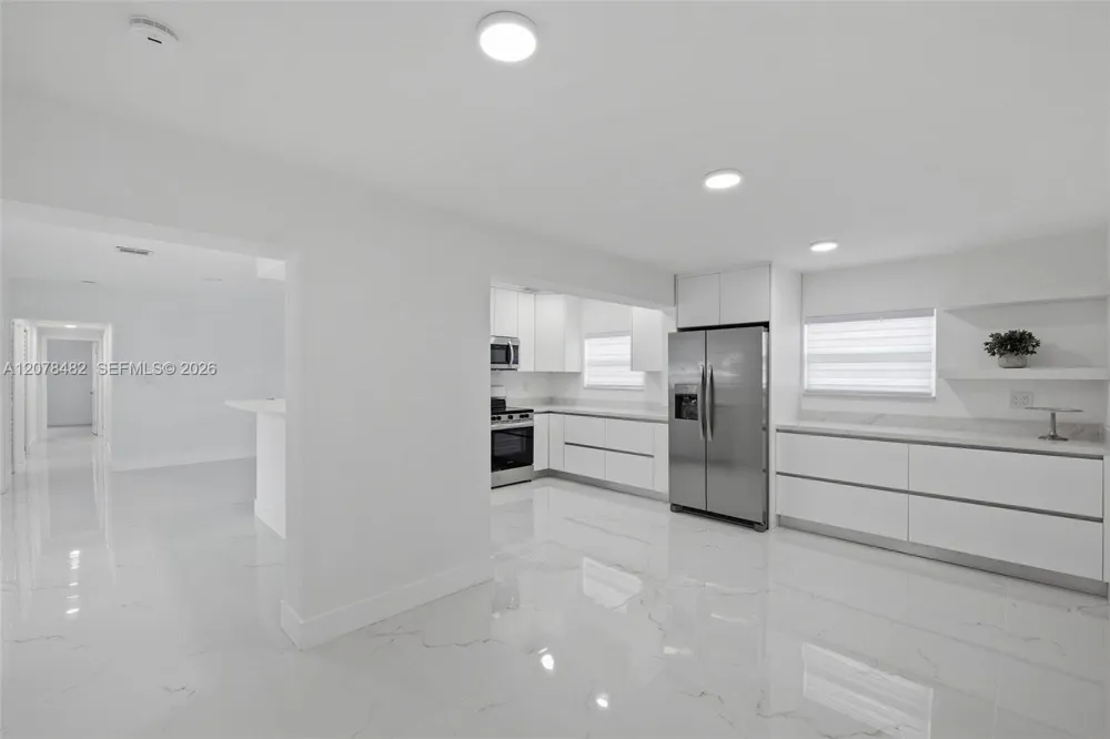 10901 SW 47th Ter Miami, FL 33165