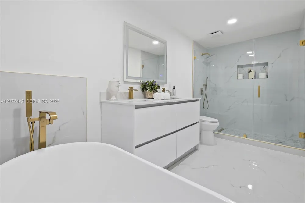 10901 SW 47th Ter Miami, FL 33165