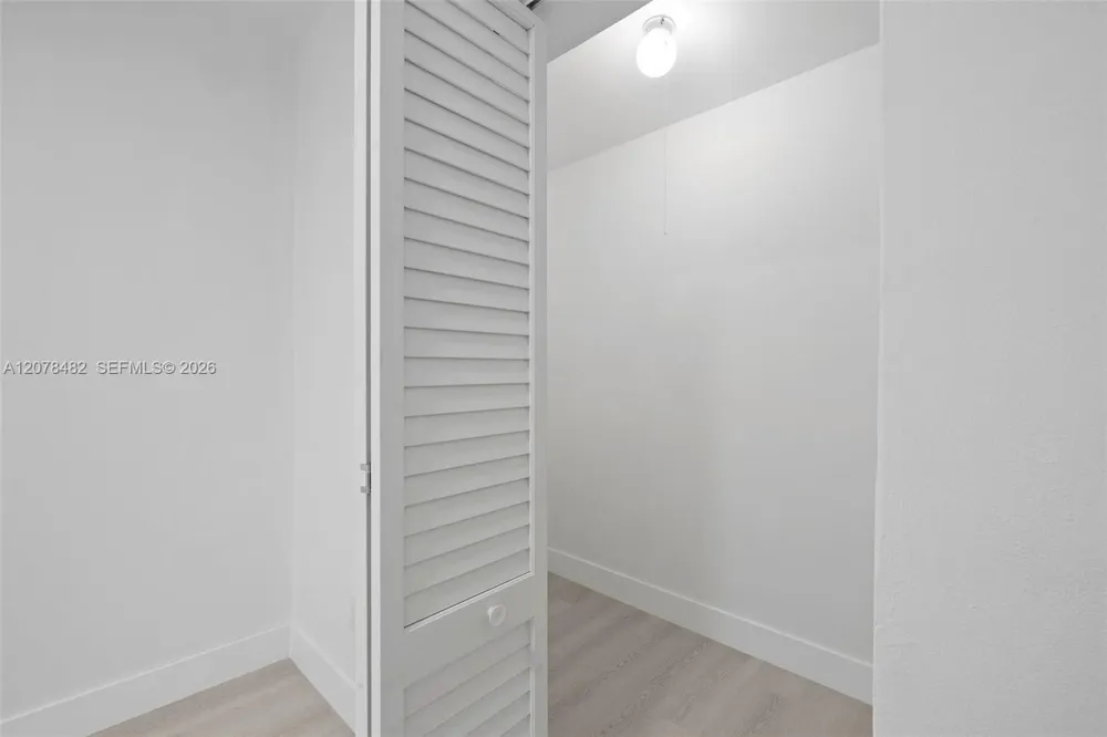 10901 SW 47th Ter Miami, FL 33165