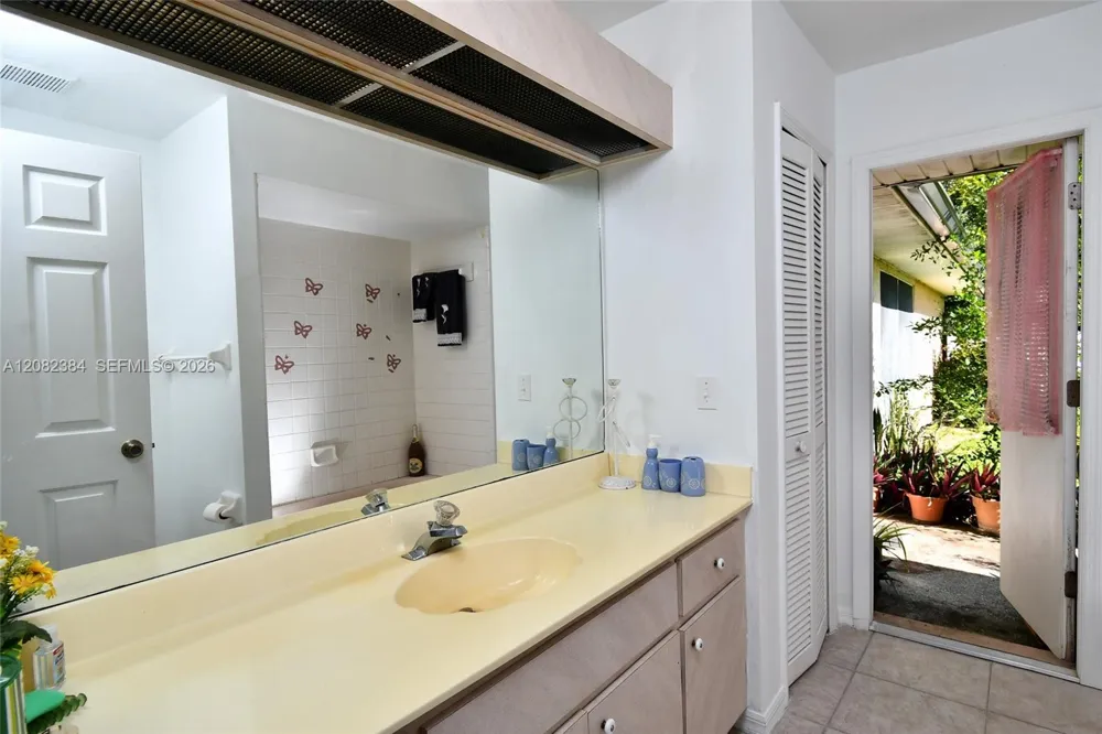 237 Lauberge Ct. Lehigh Acres, FL 33936