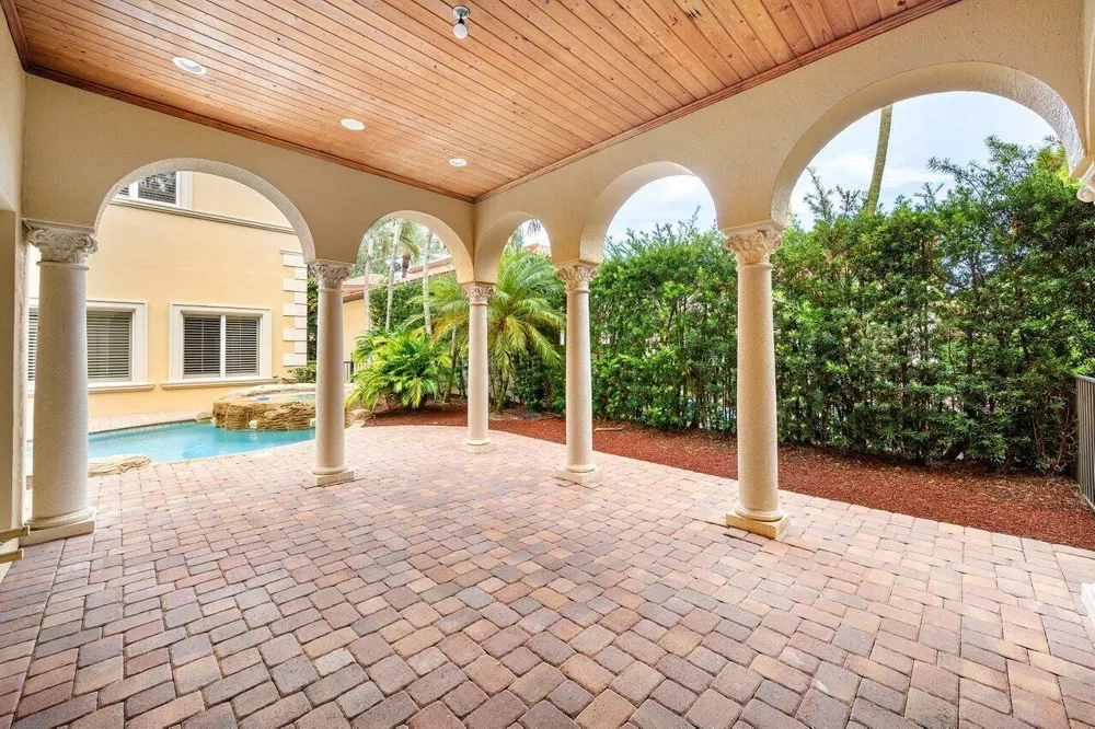 17387 Balaria Street Boca Raton, FL 33496