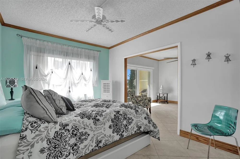 400 Riverside Dr #406 Pompano Beach, FL 33062