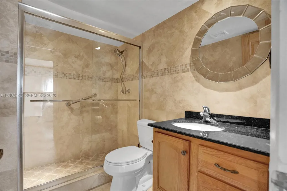 400 Riverside Dr #406 Pompano Beach, FL 33062