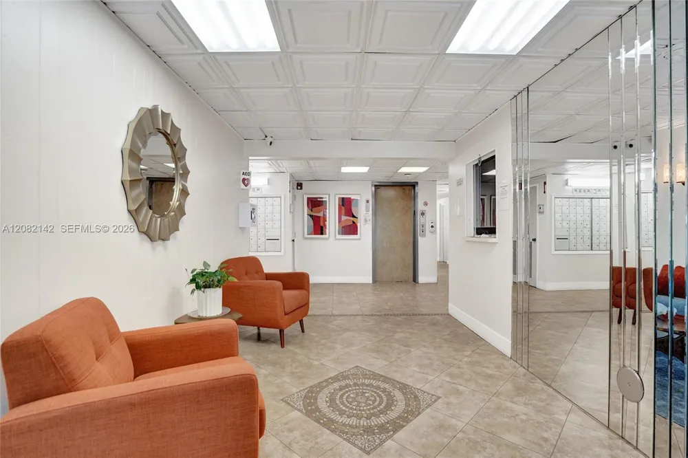 400 Riverside Dr #406 Pompano Beach, FL 33062