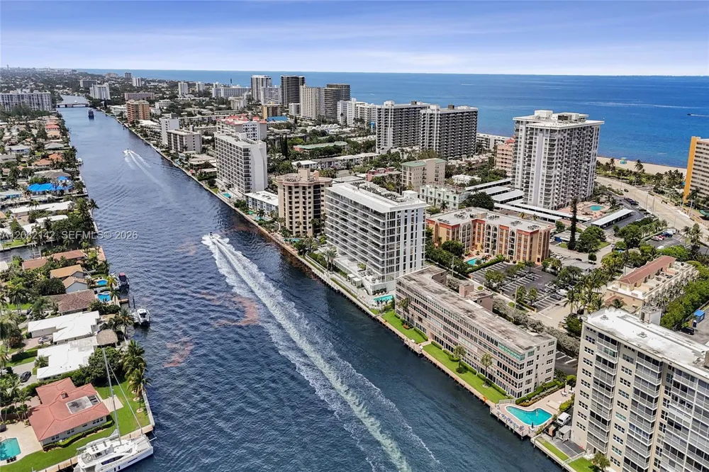 400 Riverside Dr #406 Pompano Beach, FL 33062