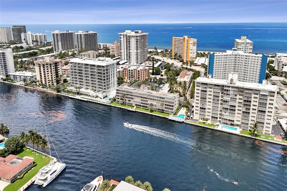 400 Riverside Dr #406 Pompano Beach, FL 33062