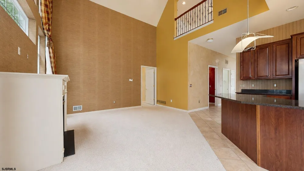 8 Lewis Dr Mays Landing, NJ 08330